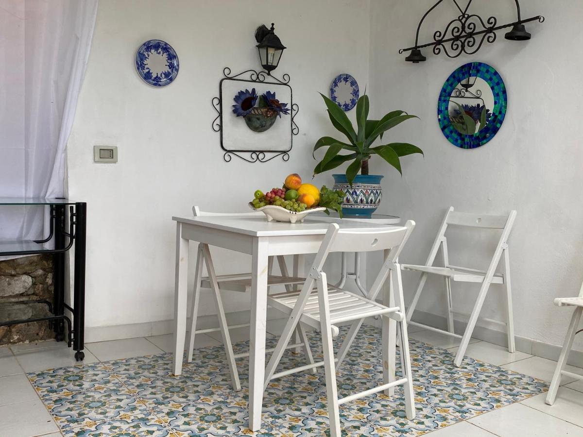Villa Don Mimì Guarnaschelli la dependace Taormina Esterno foto